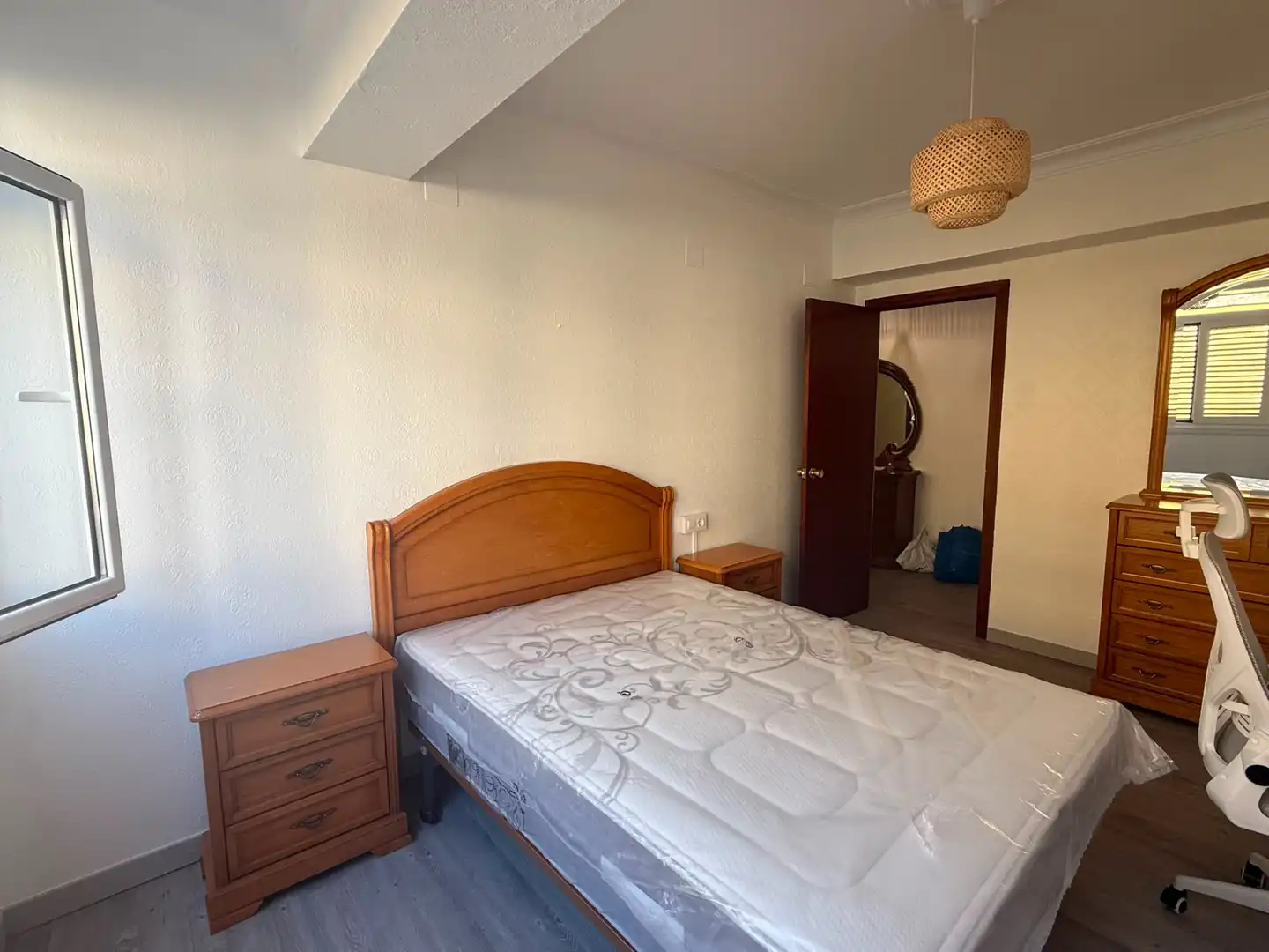 Habitación de Piso de alquiler en Ferrol con Parquet, Amueblado y Horno