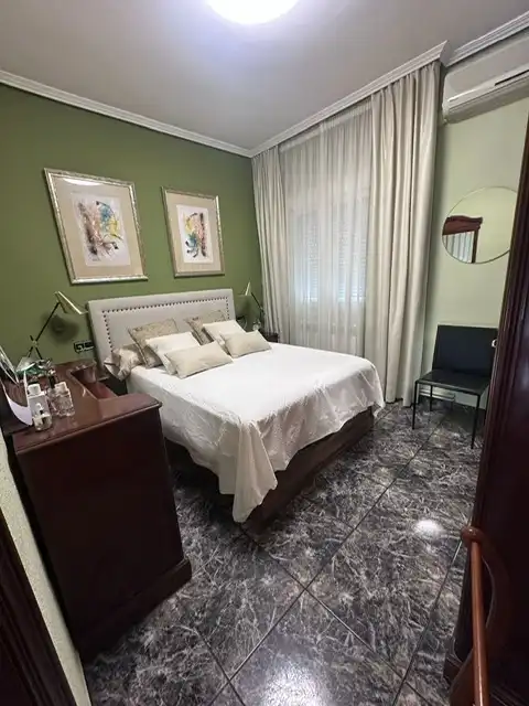 Habitación de Piso en venta en Alfaro con Aire acondicionado, Calefacción y Balcón