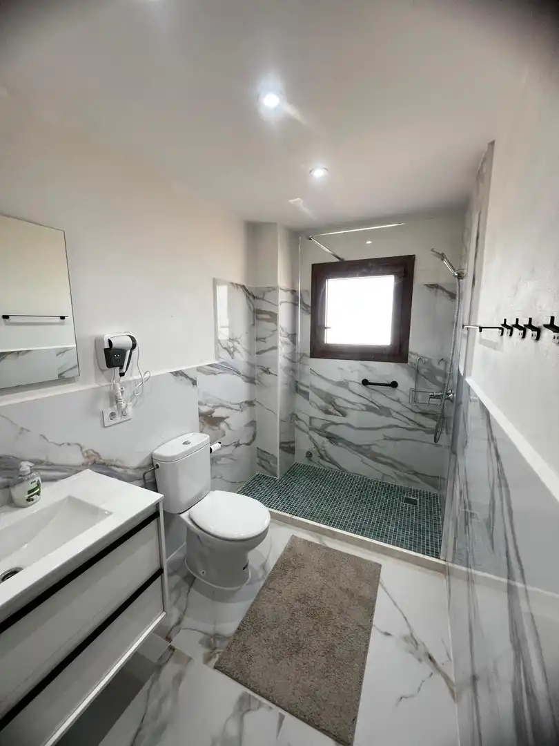 Baño de Finca rústica de alquiler en Santanyí con Aire acondicionado, Calefacción y Terraza