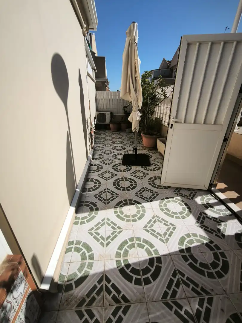 Terrasse von Wohnung zum Verkauf in Torrevieja mit Klimaanlage, Heizung und Möbliert