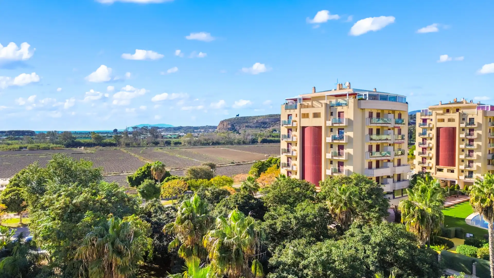 Außenansicht von Dachboden zum Verkauf in Vélez-Málaga mit Klimaanlage, Terrasse und Möbliert
