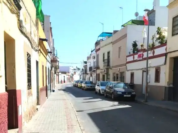 Vista exterior de Casa adosada en venda en Coria del Río