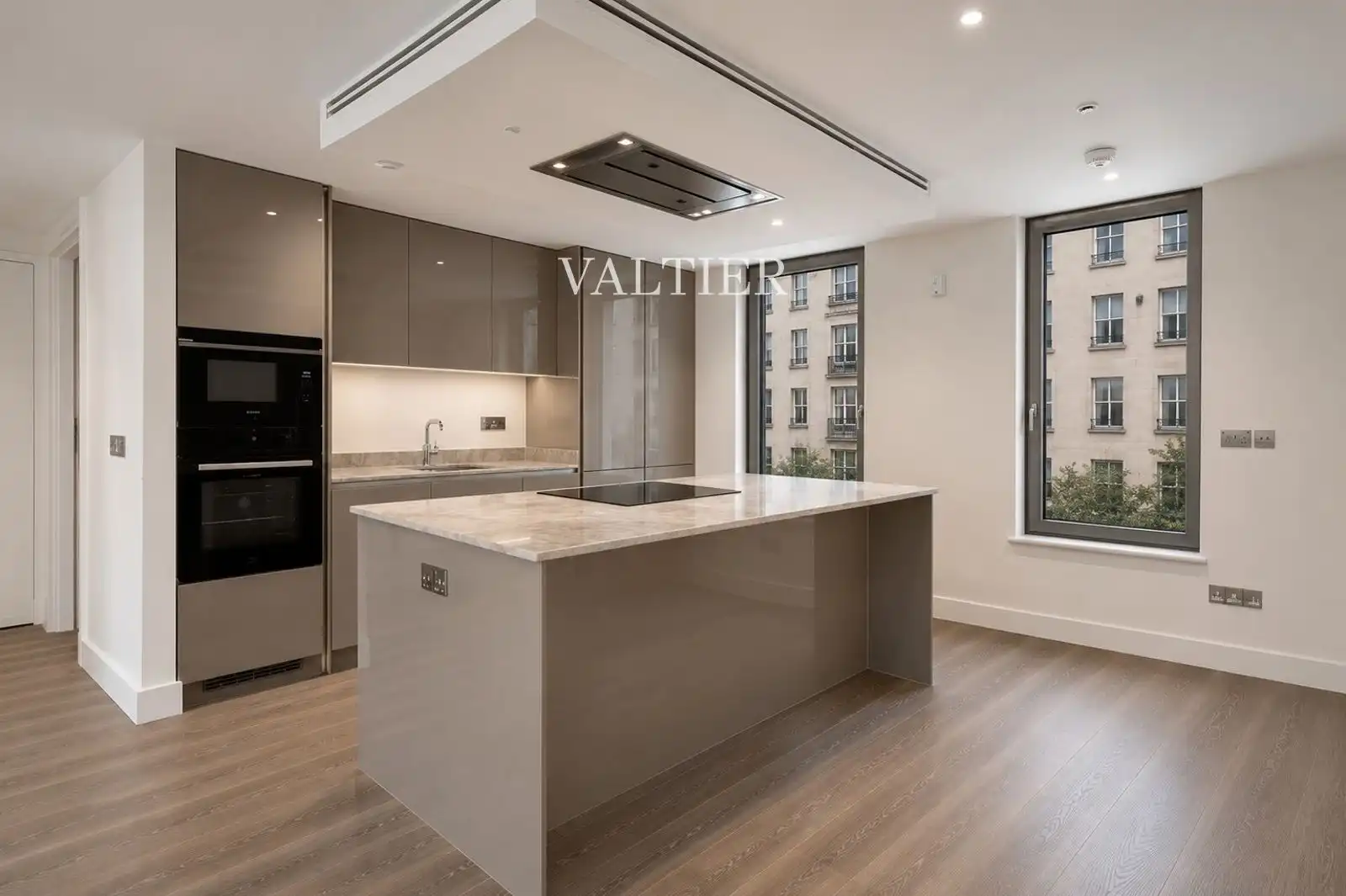 Piso con terraza en venta en Duque de Sesto, imagen 4