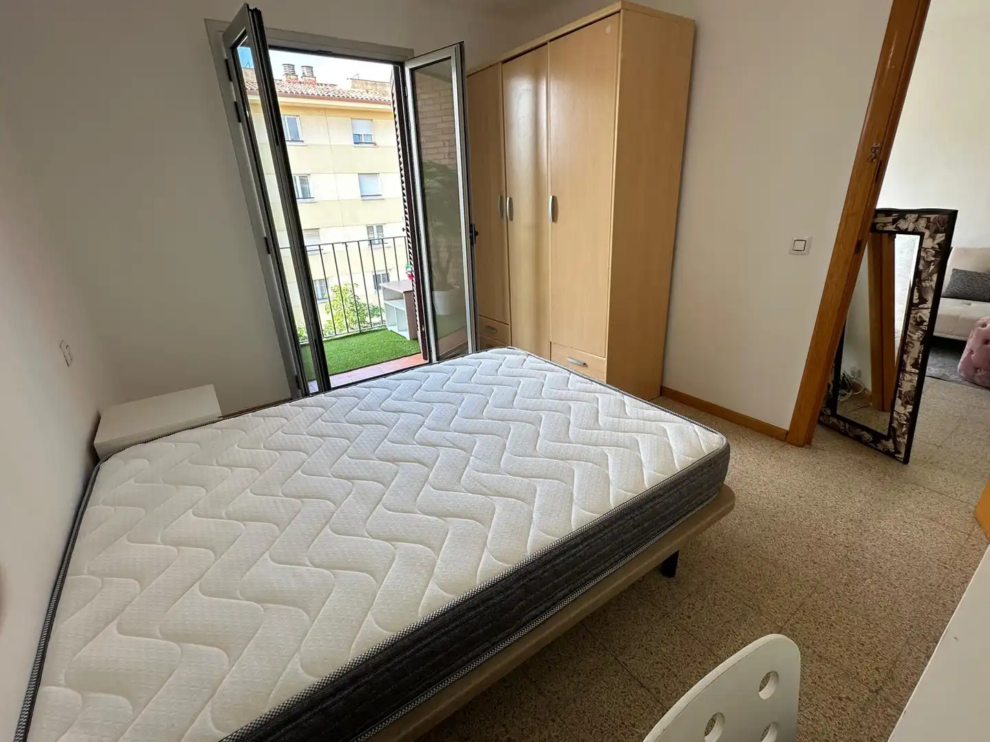 Habitación de Piso en venta en Girona con Terraza, Amueblado y Horno