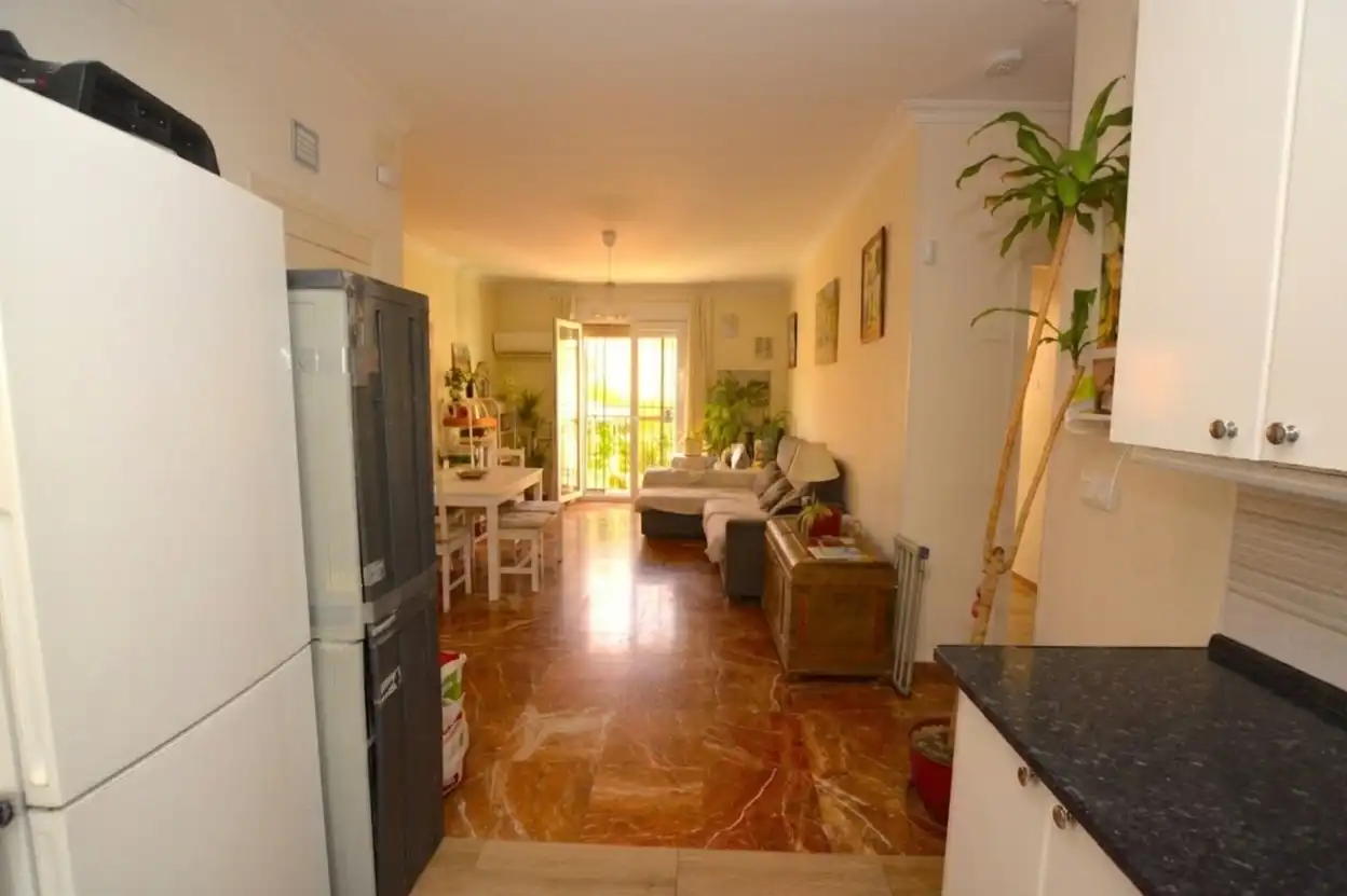 Cocina de Piso en venta en Sevilla con Aire acondicionado, Terraza y Trastero
