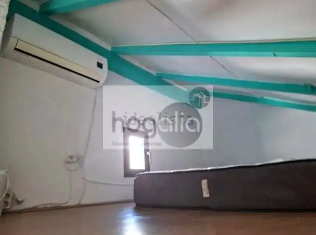 Habitación de Estudio de alquiler en Sevilla con Aire acondicionado, Terraza y Amueblado