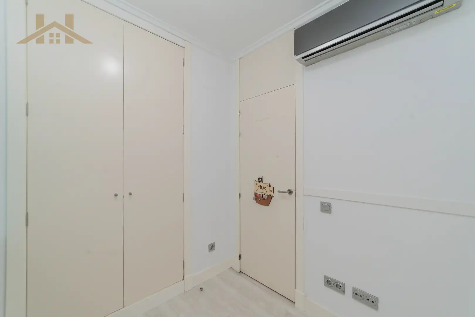 Flat with pool for sale in Calle de Hospital de Órbigo 6, imagen 27