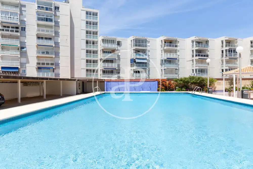Piscina de Pis de lloguer en Valencia amb Aire condicionat, Calefacció i Terrassa