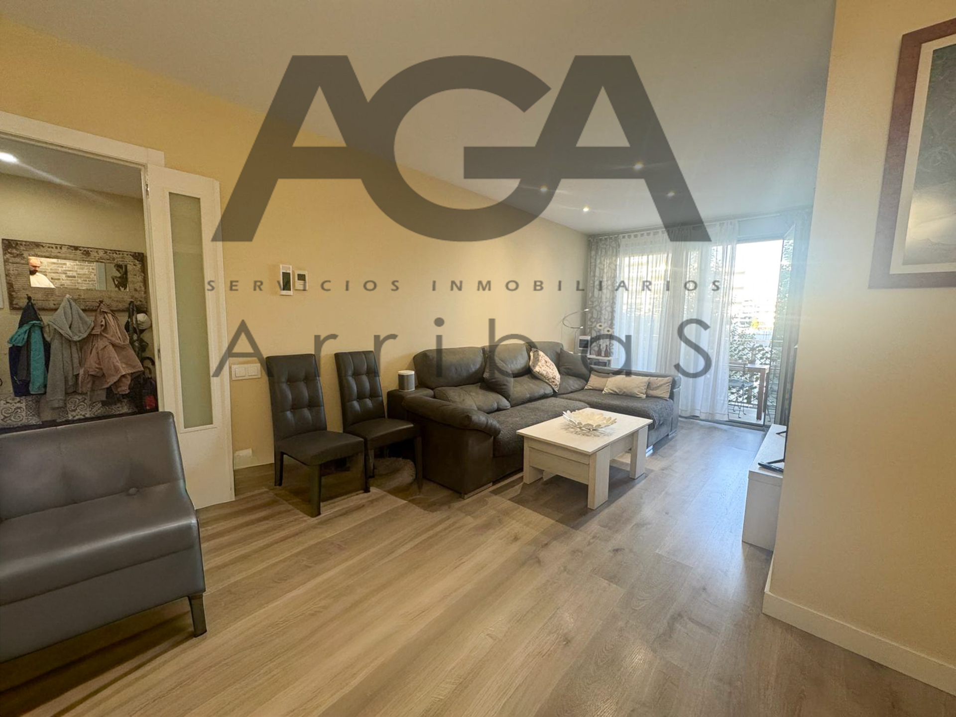 Sala d'estar de Pis en venda en Badalona amb Aire condicionat i Piscina comunitària