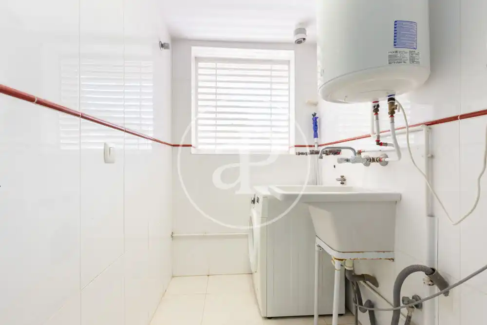 Baño de Ático en venta en Bétera con Aire acondicionado, Calefacción y Jardín privado