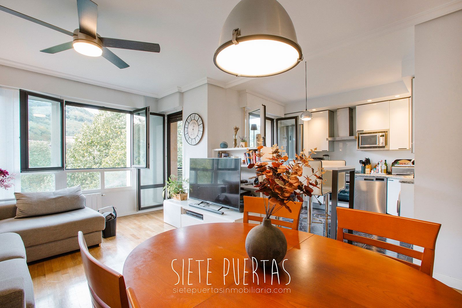 Vista exterior de Piso en venta en Donostia - San Sebastián  con Calefacción, Parquet y Terraza