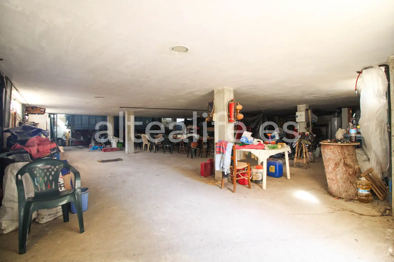 Haus oder Chalet zum Verkauf in La Nucia mit Privatgarten, Terrasse und Abstellraum