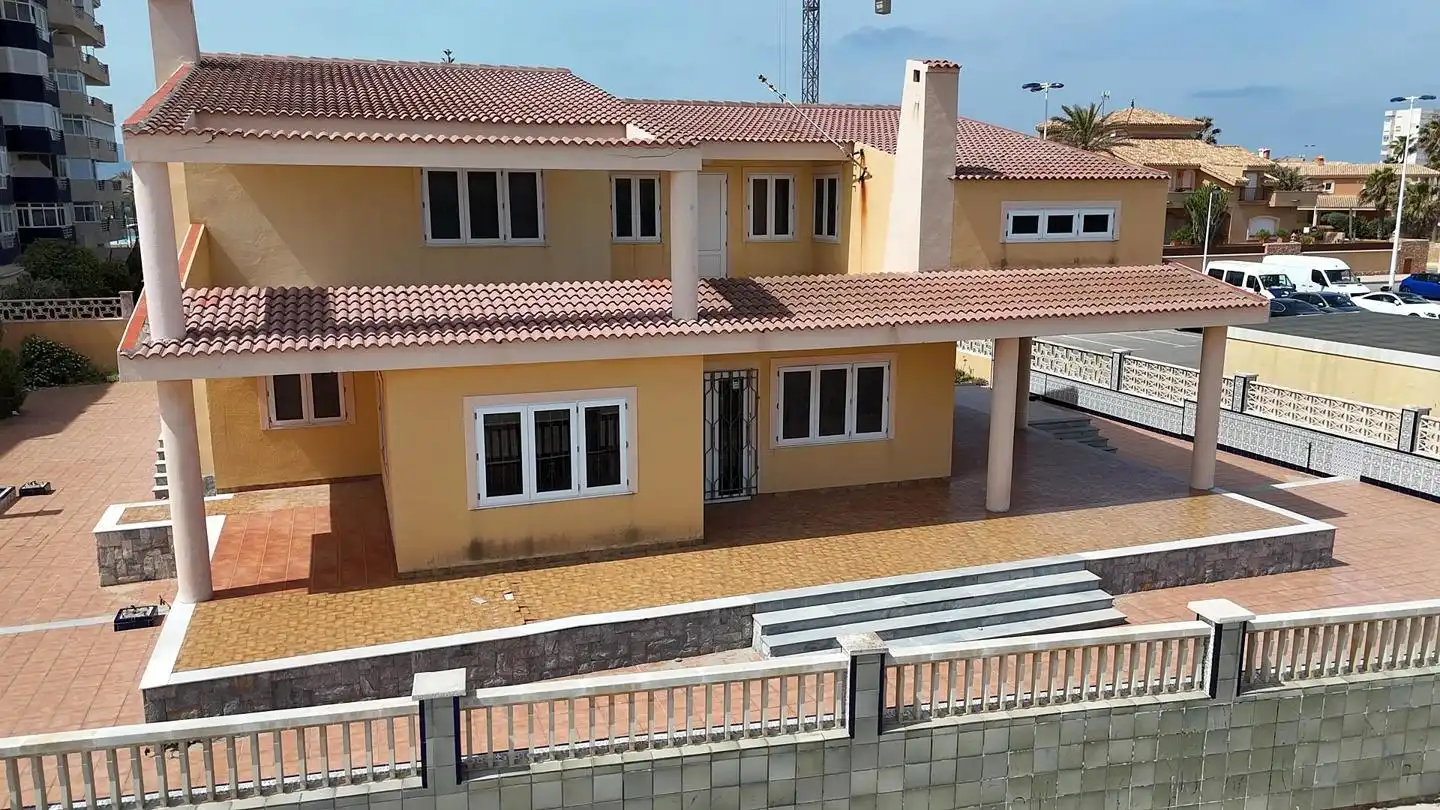Exterior view of Houses for sale in La Manga del Mar Menor  with Private garden, Terrace and Furnished