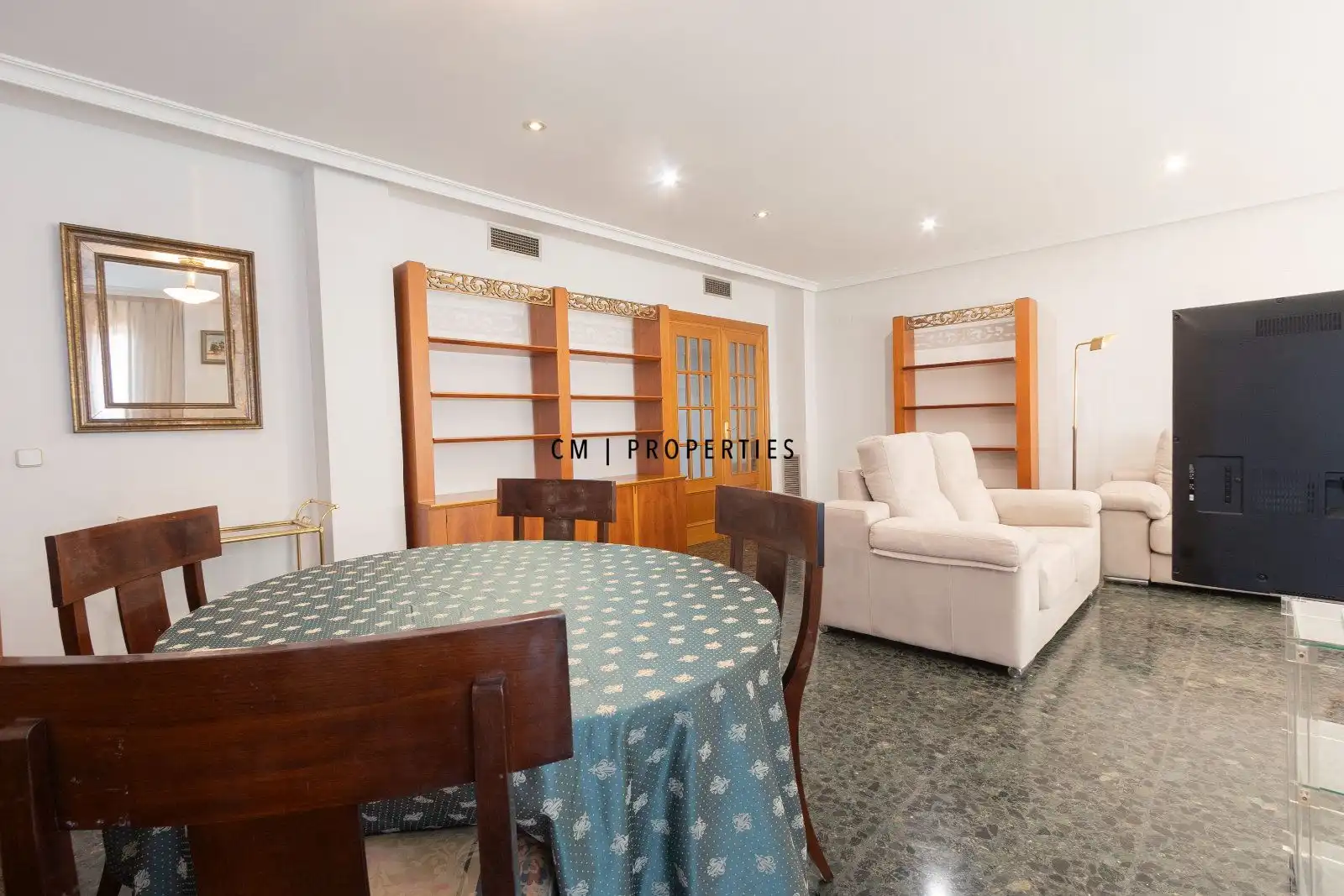 Flat for rent in Valencia  with Air Conditioner, Heating and Terrace