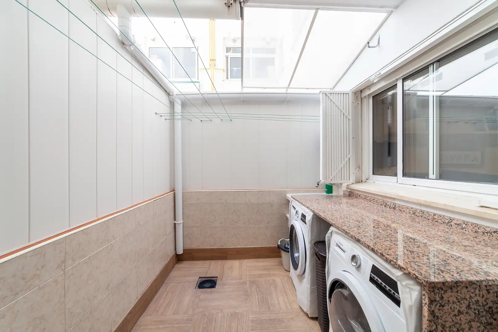 Balcony of Flat for sale in Manises  with Air Conditioner, Heating and Oven