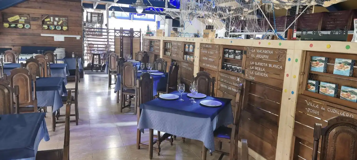 Local en venda en Navia amb Moblat