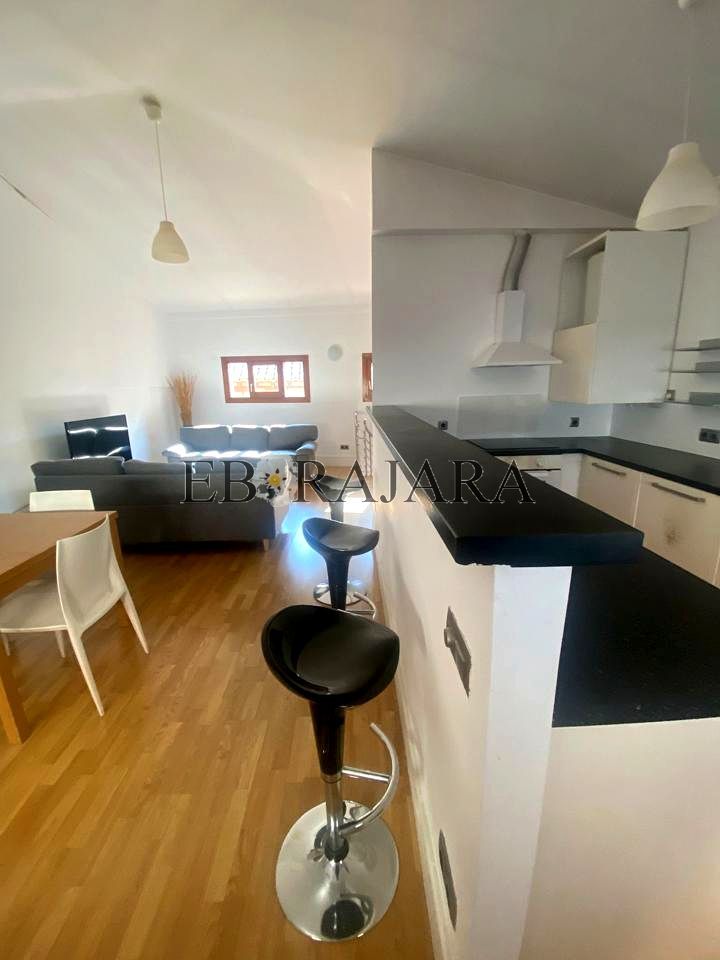 Dúplex de alquiler en  Toledo Capital con Aire acondicionado y Amueblado