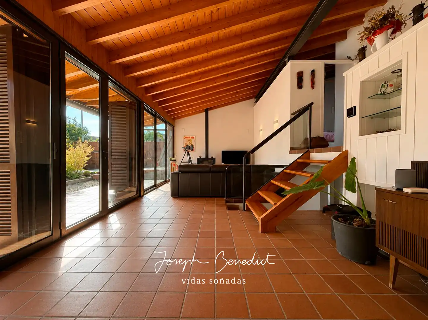 Living room of Houses for sale in Torrelles de Llobregat  with Air Conditioner, Heating and Private garden