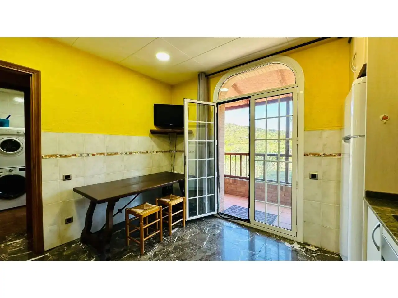 Cocina de Casa o chalet en venta en Begues con Calefacción, Jardín privado y Terraza