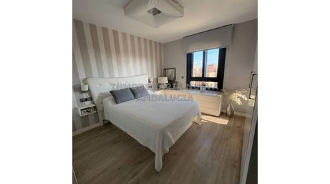 Foto 4 de Piso de alquiler en Oliveros - Altamira, Almería Capital