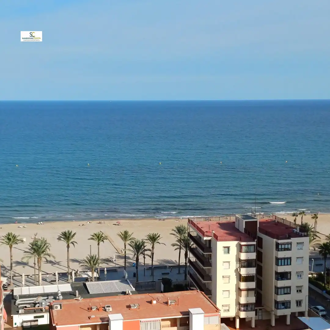 Habitación de Apartamento en venta en Alicante / Alacant con Aire acondicionado y Piscina comunitaria