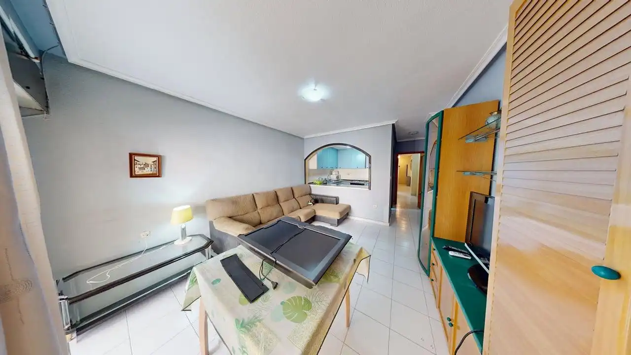 Piso con ascensor en venta en Calle San Miguel de Salinas, imagen 3