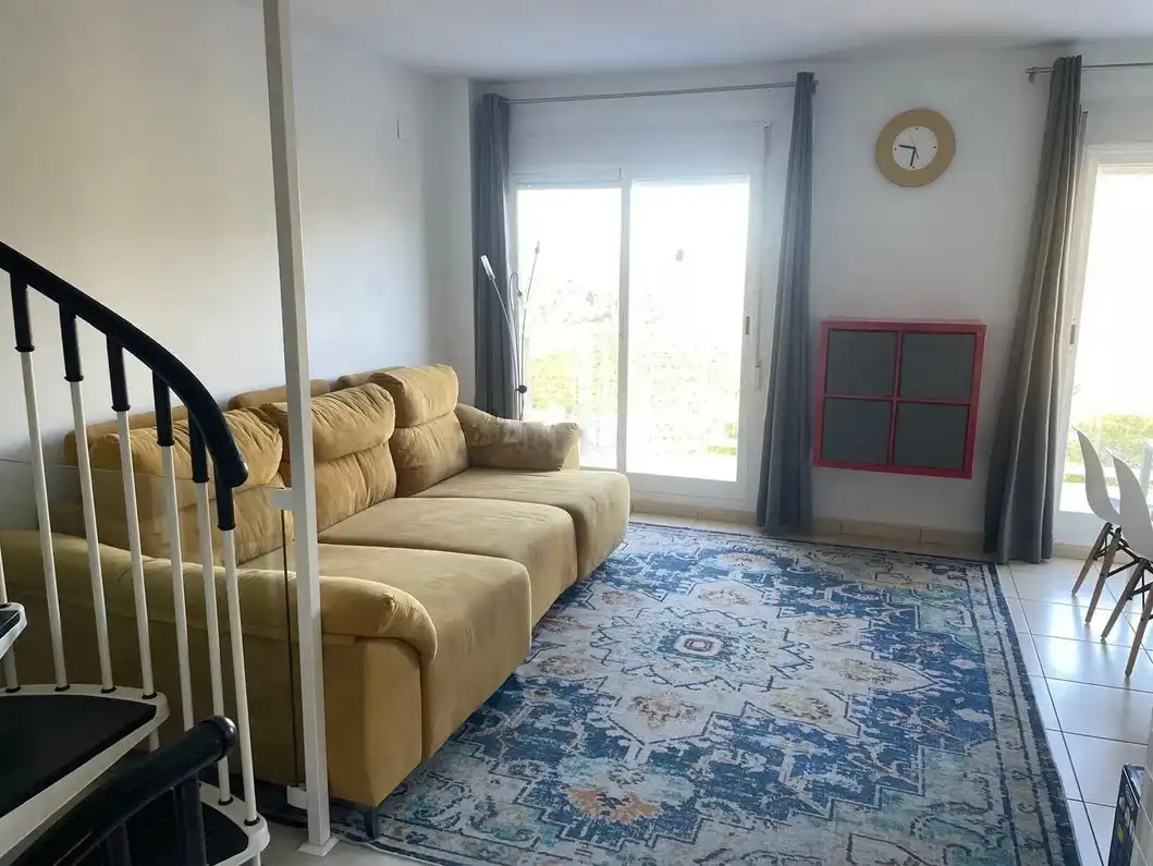 Habitación de Casa o chalet en venta en Almiserà con Aire acondicionado, Calefacción y Jardín privado