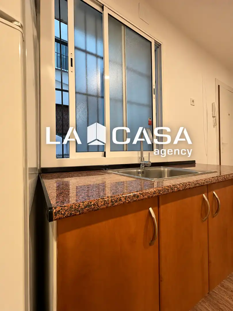 Local comercial en venda a Passeig Maragall, imagen 2