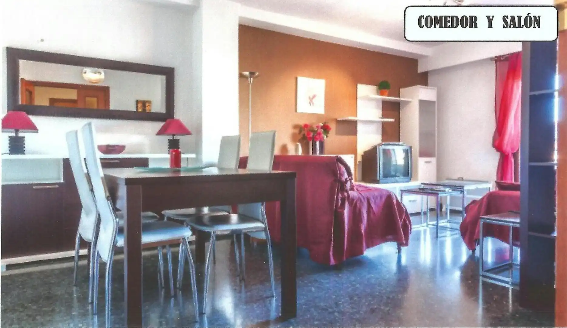 Sala d'estar de Pis de lloguer en Valencia amb Aire condicionat, Moblat i Rentadora