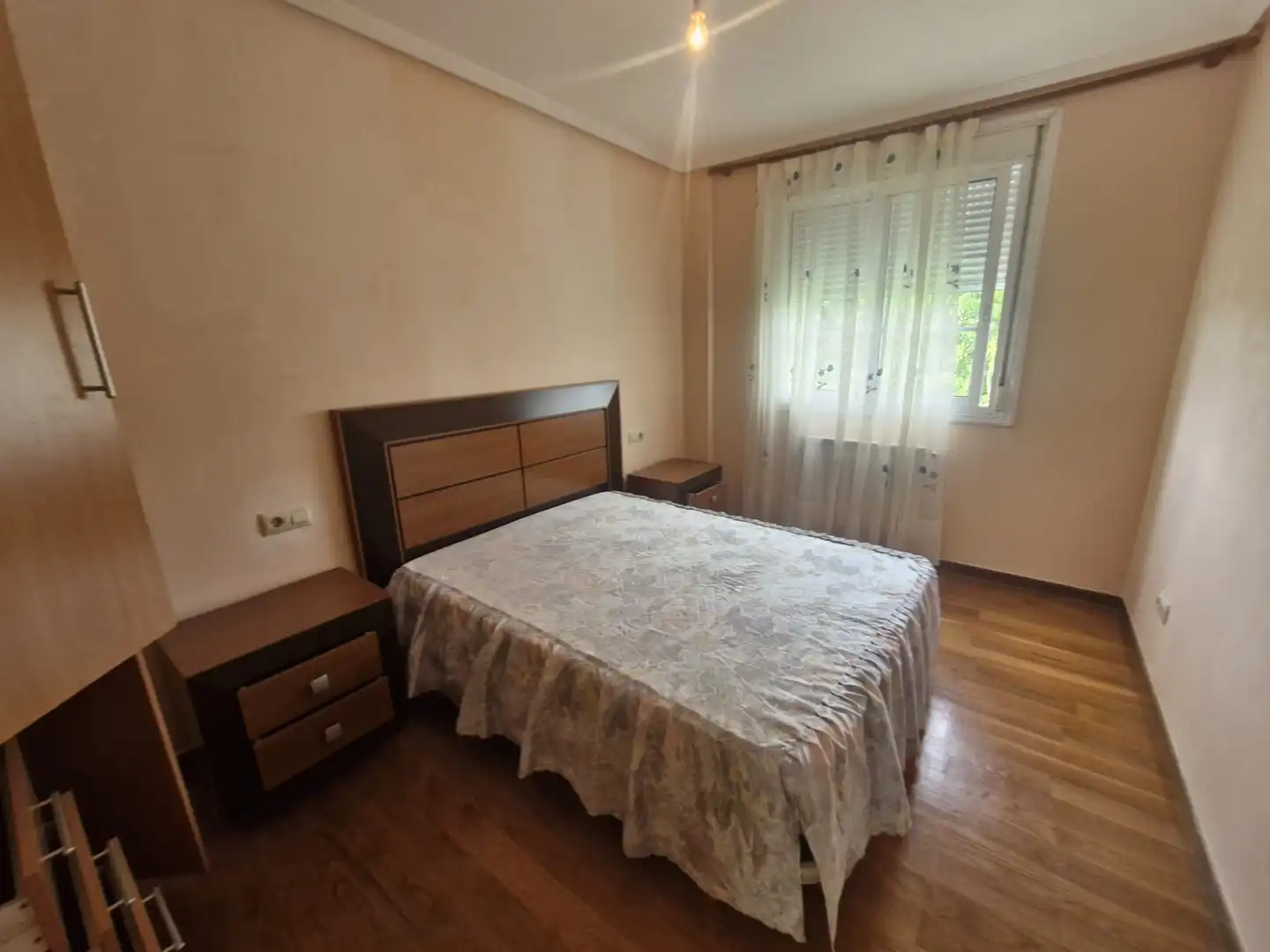 Bedroom of Study for rent in Ourense Capital   with Heating, Parquet flooring and Furnished