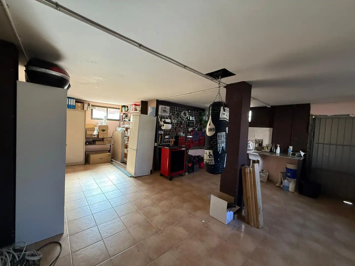 Houses for sale in La Pobla de Vallbona  with Air Conditioner, Heating and Oven