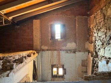 Casa con balcón en venta en Calle Enado 17