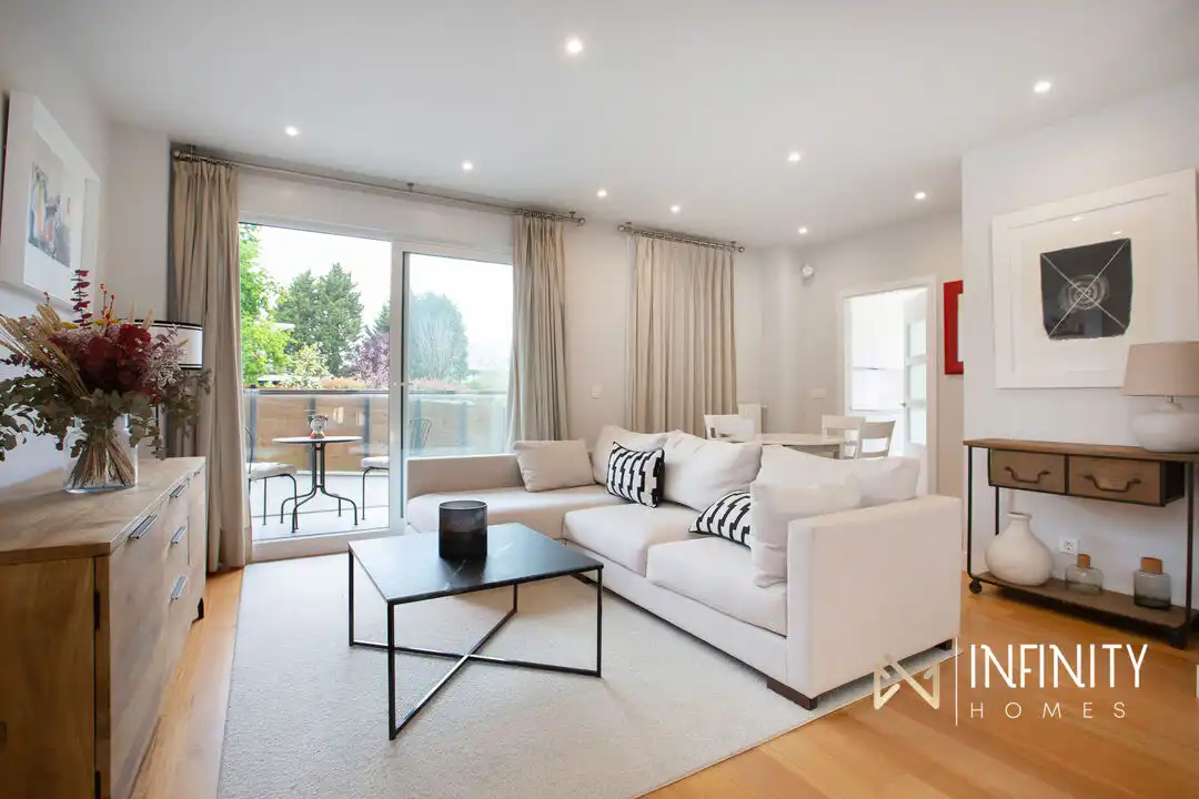 Sala d'estar de Dúplex en venda en Getxo  amb Calefacció, Jardí privat i Terrassa