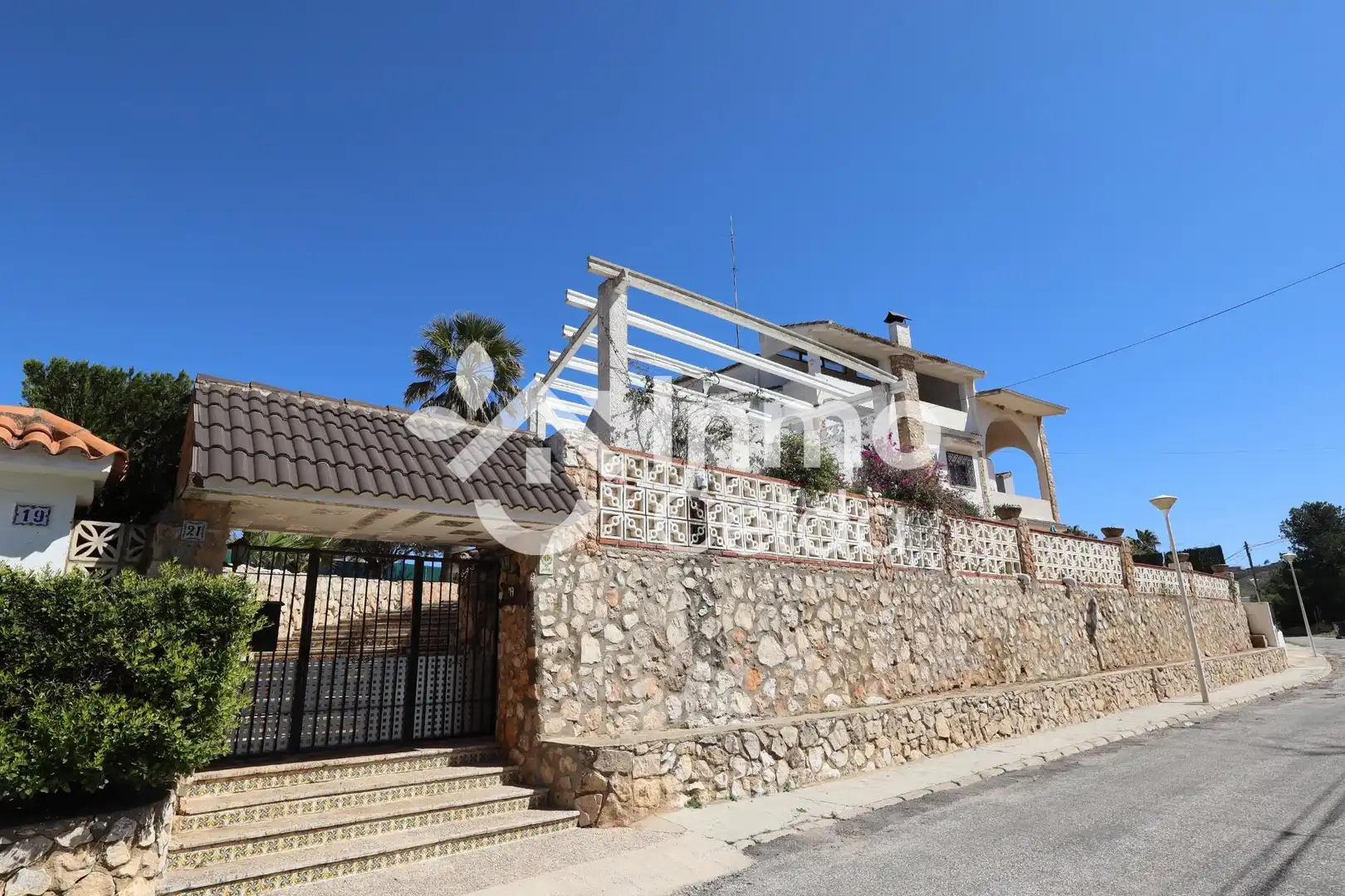 Vista exterior de Casa o chalet en venta en Chiva con Aire acondicionado, Calefacción y Jardín privado
