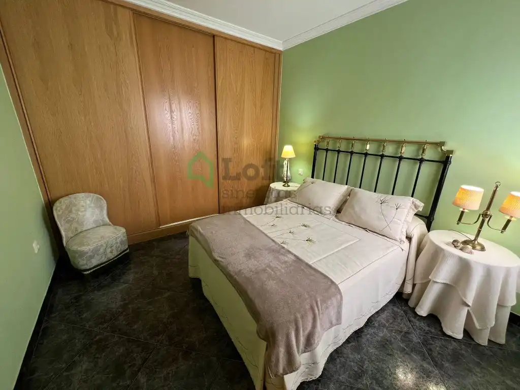 Schlafzimmer von Gebäude zum Verkauf in Badajoz