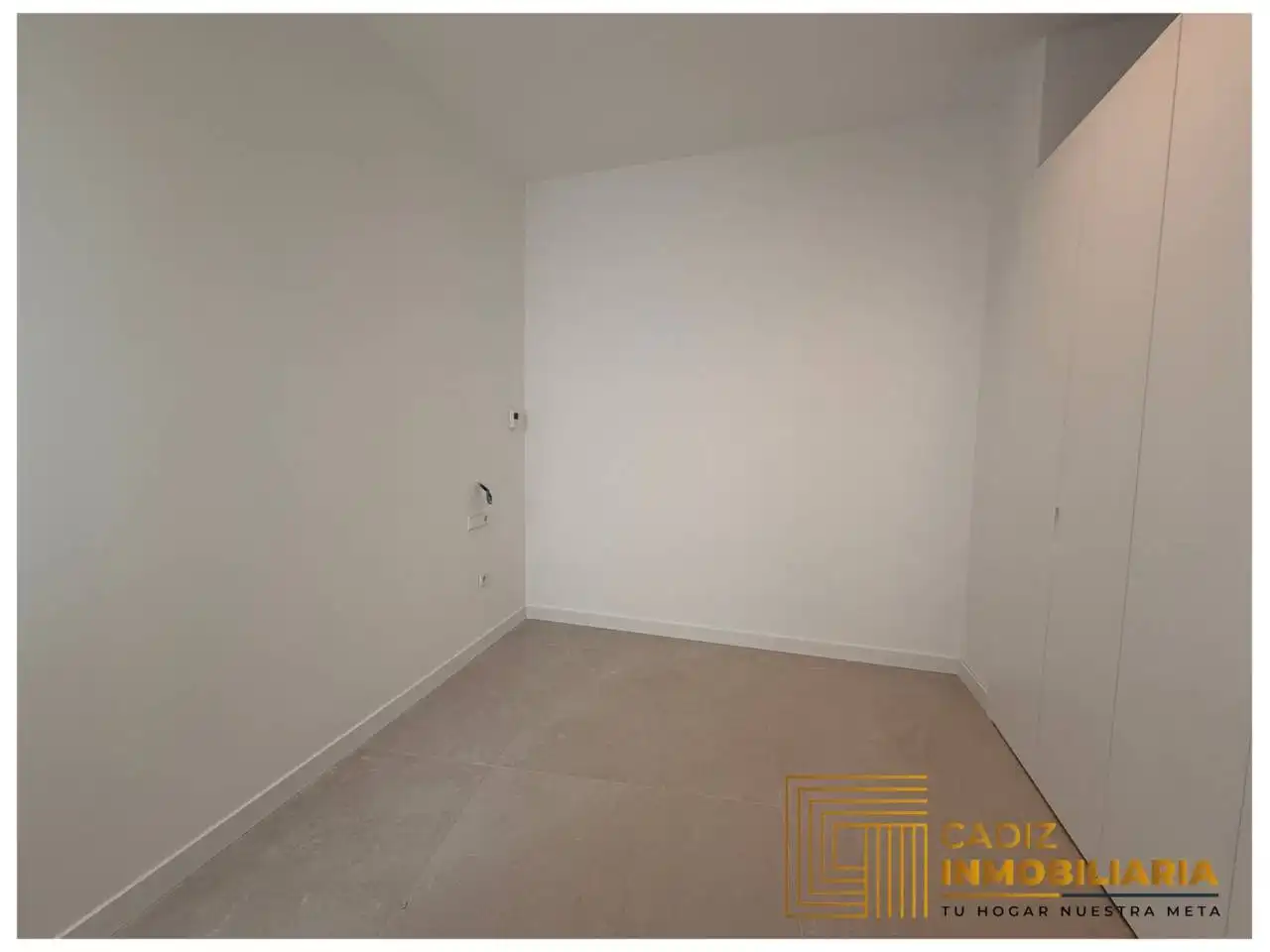 Piso en venta en Cádiz con Aire acondicionado y Amueblado