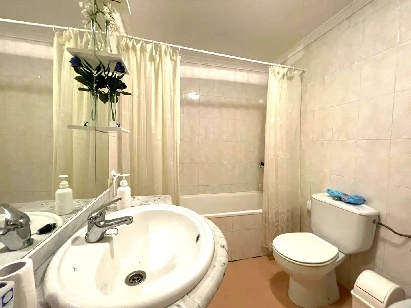 Baño de Piso en venta en Almonte con Calefacción, Terraza y Amueblado