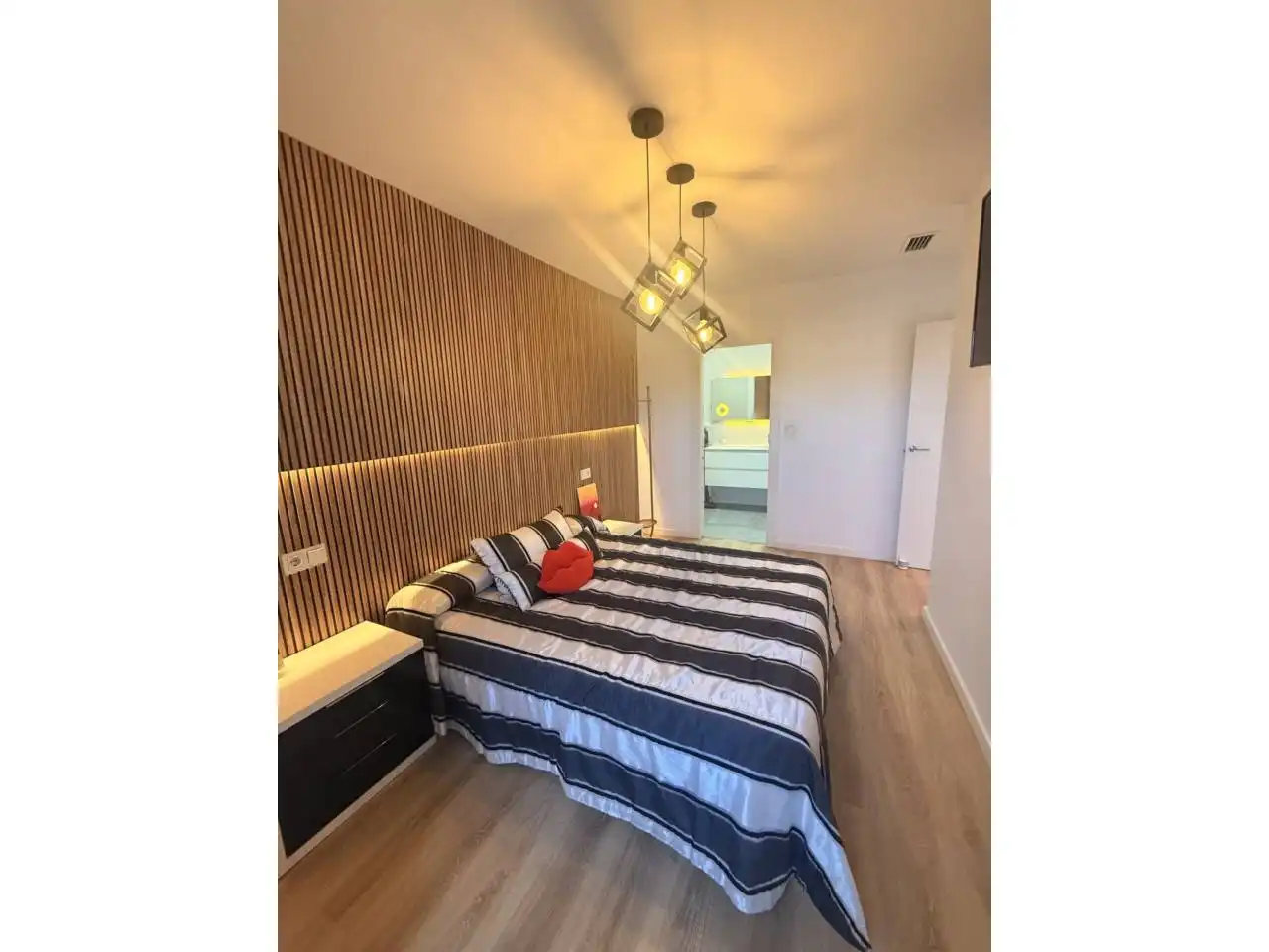 Habitación de Ático en venta en Elche / Elx con Aire acondicionado, Parquet y Terraza