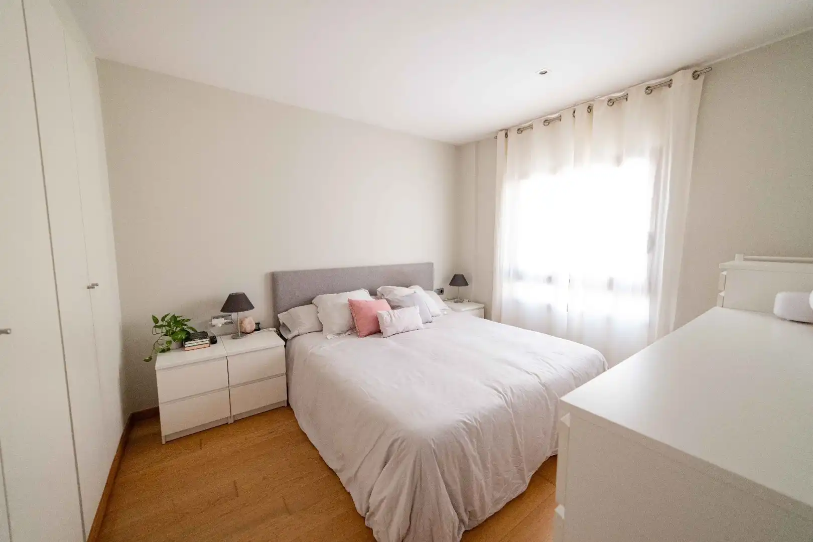 Bedroom of Detached homes for sale in L'Eliana  with Air Conditioner, Terrace and Storage room