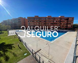 Vista exterior de Pis de lloguer en San Sebastián de los Reyes amb Aire condicionat, Terrassa i Piscina