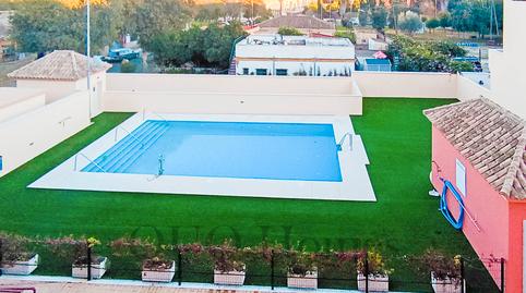 Foto 2 de Casa adosada en venda a Caballero Bonald - San José Obrero - Guadalcacín, Cádiz