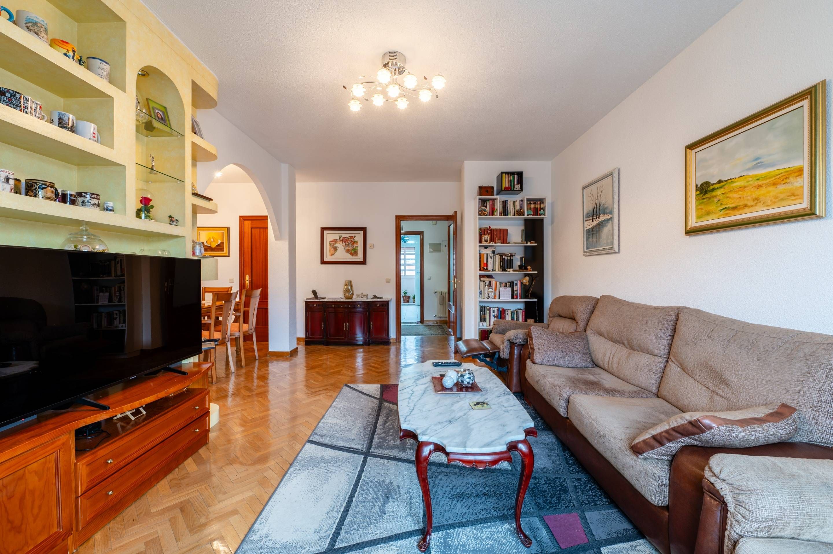 Living room of Flat for sale in  Madrid Capital  with Air Conditioner, Heating and Storage room