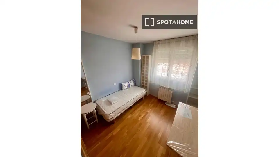 Habitación de Piso para compartir en Madrid con Aire acondicionado, Calefacción y Terraza