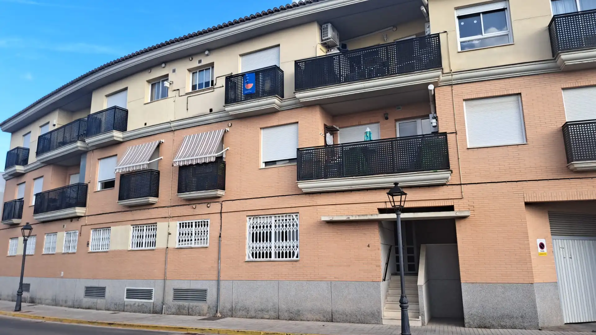 Vista exterior de Pis en venda en Vinalesa amb Aire condicionat, Moblat i Forn