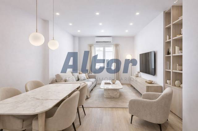 Piso en Venta en CORREDERA BAJA DE SA PABLO en Universidad - Malasaña