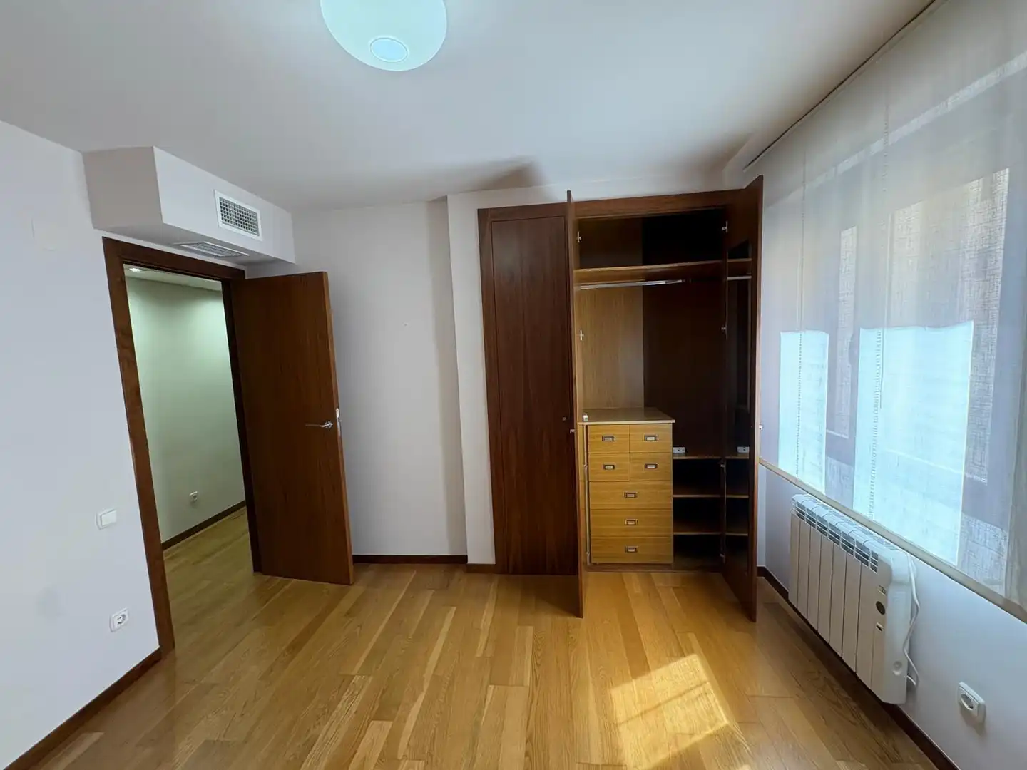 Bedroom of Flat for rent in Murcia  with Air Conditioner, Heating and Storage room