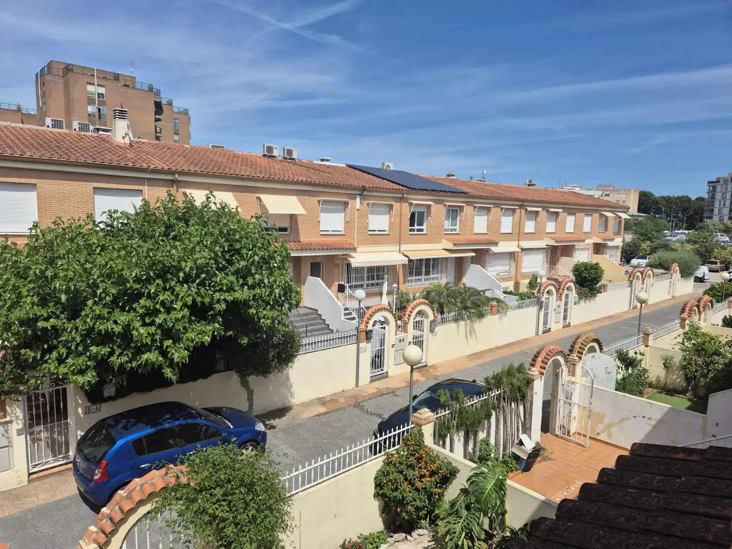 Vista exterior de Casa adosada en venda en Gandia amb Terrassa i Traster