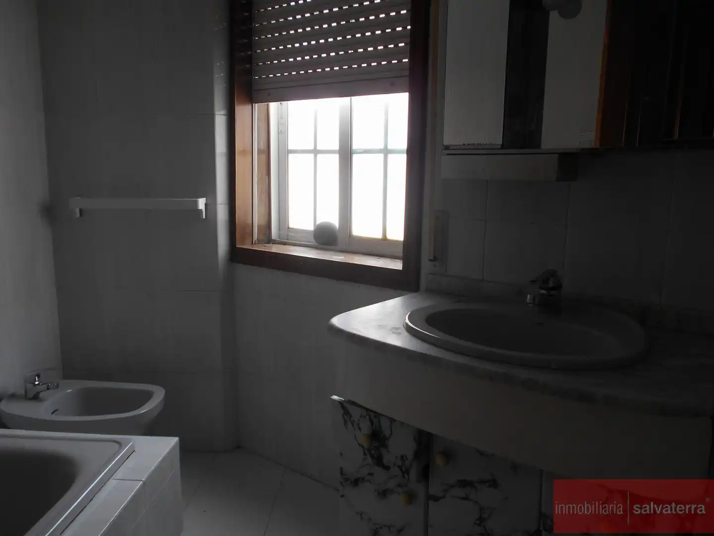 Baño de Piso en venta en As Neves   con Calefacción