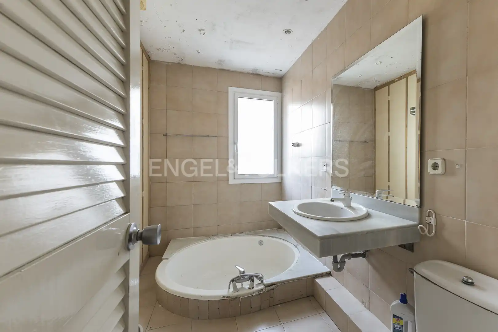 Casa adosada en venta en Montbau