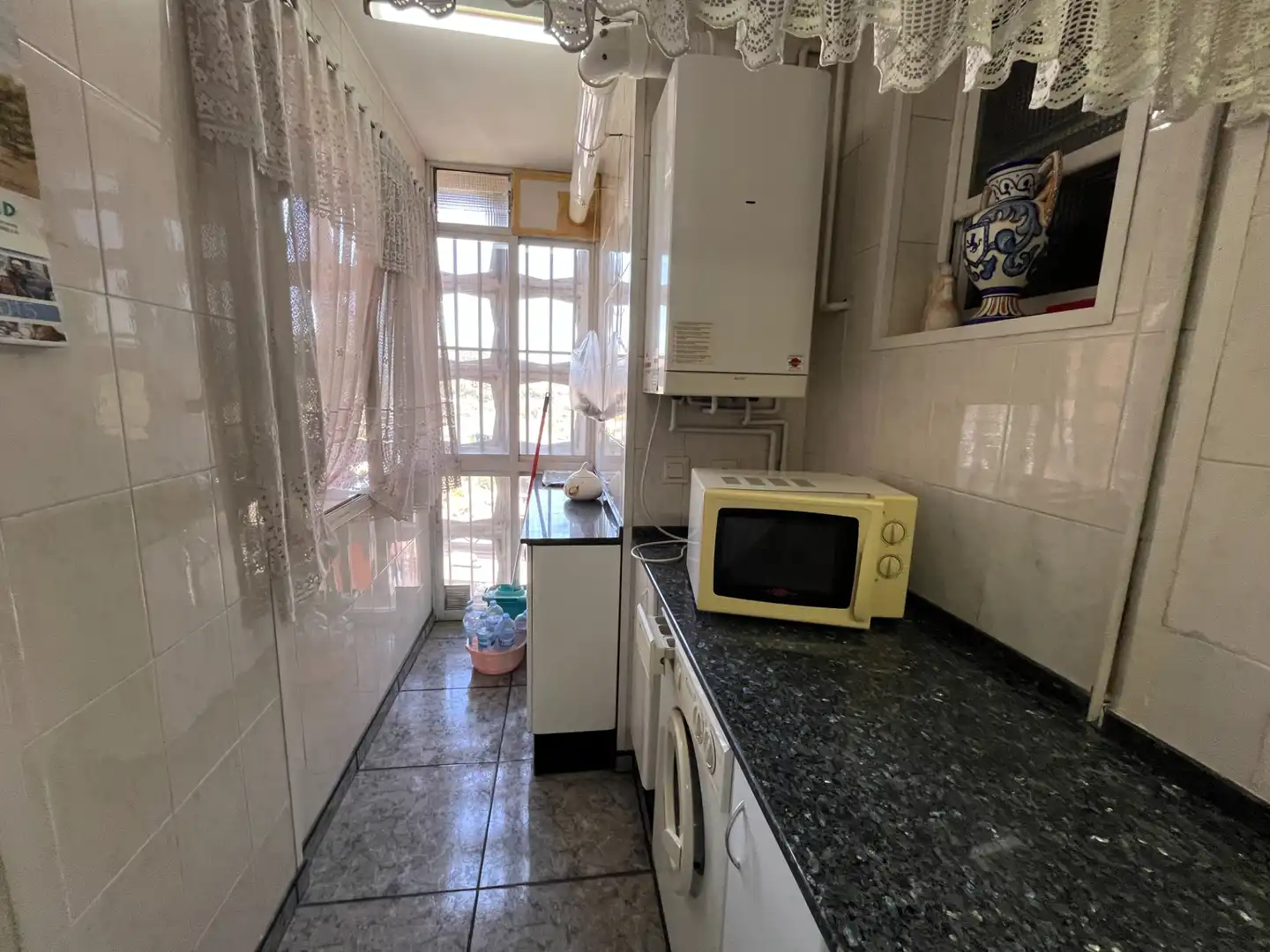 Cuina de Pis en venda en Barcelona amb Calefacció, Moblat i Forn